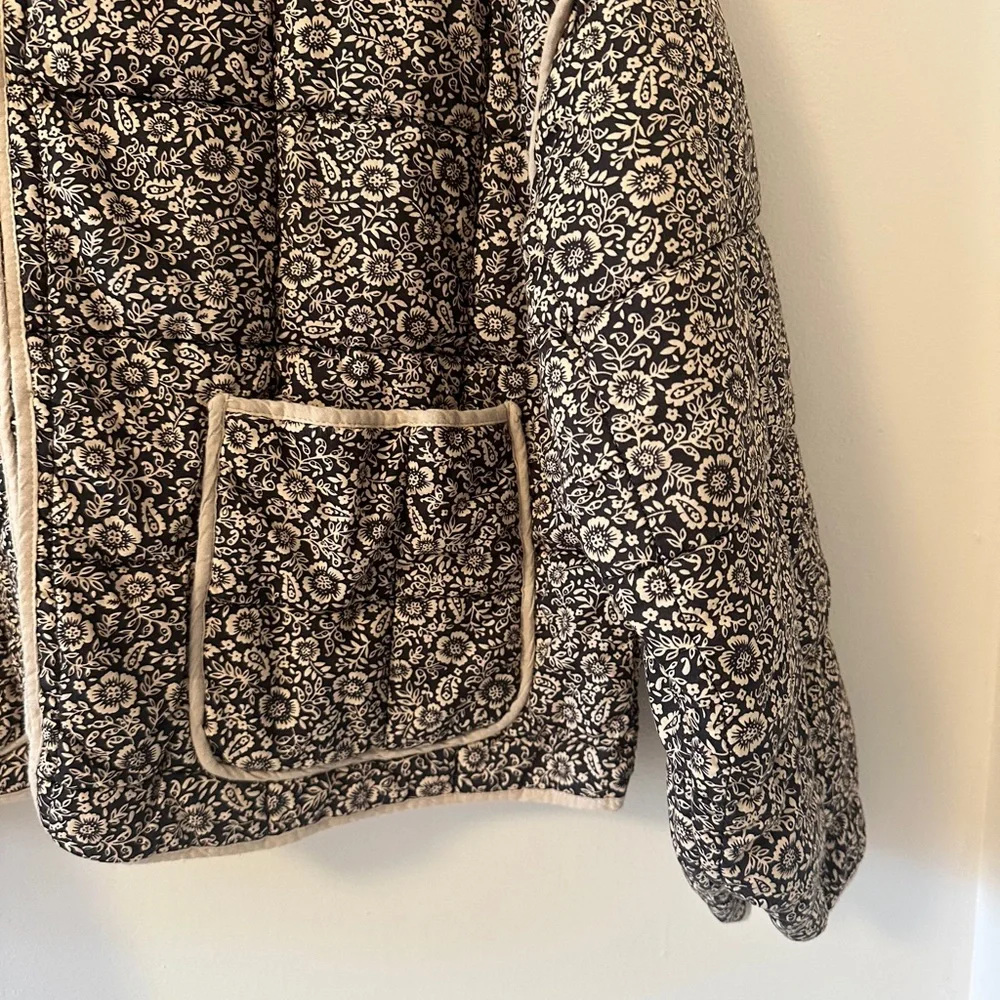 Entro Floral Cotton Quilted Jacket with Patch Pockets | Size Medium - Picture 3 of 10
